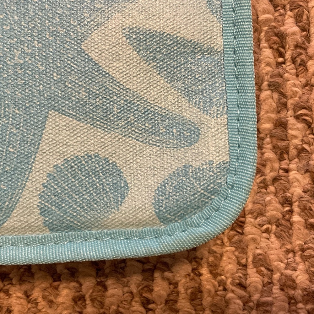 Crabtree & Evelyn Summer Sea Shell, Blue Travel Bag/Cosmetic Bag - Picture 12 of 15